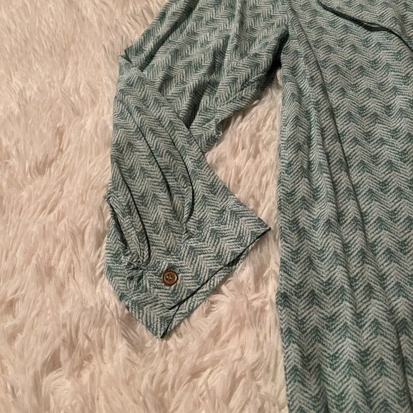 Carole Little Button Up 3/4 Sleeve 100% Rayon Green Blouse Small - Picture 6 of 7